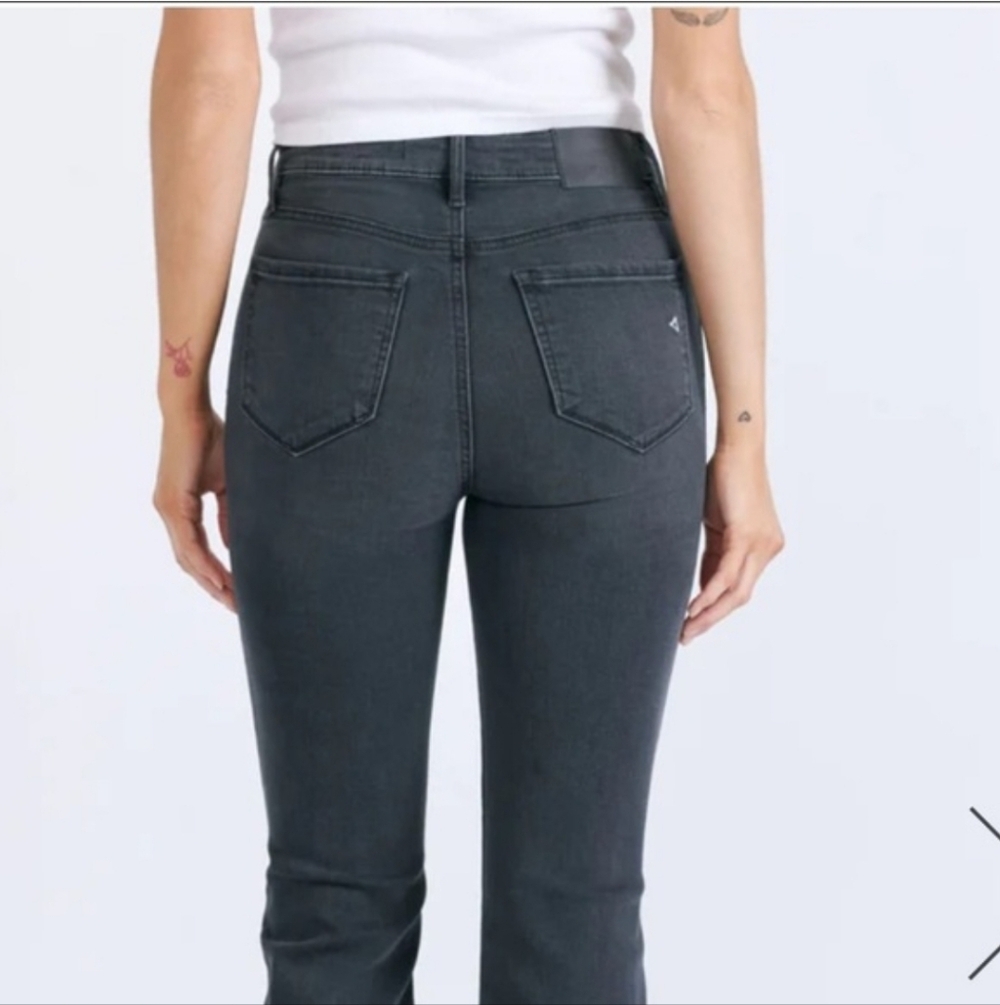 NWT HIDDEN [HAPPI] BLACK CROPPED FLARE Size 25 Button Fly - Picture 2 of 9